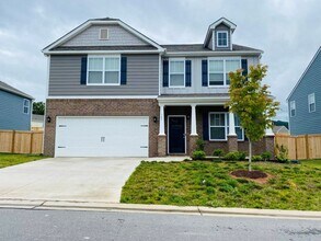 Building Photo - Special! $500 off the first two months' rent with a lease signed in June.