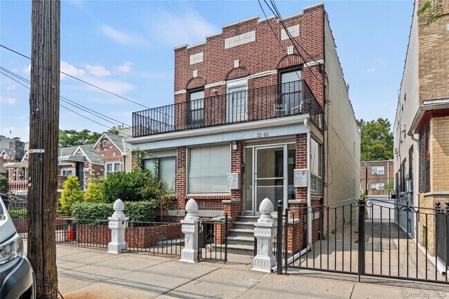 Building Photo - 32-60-60 43rd St