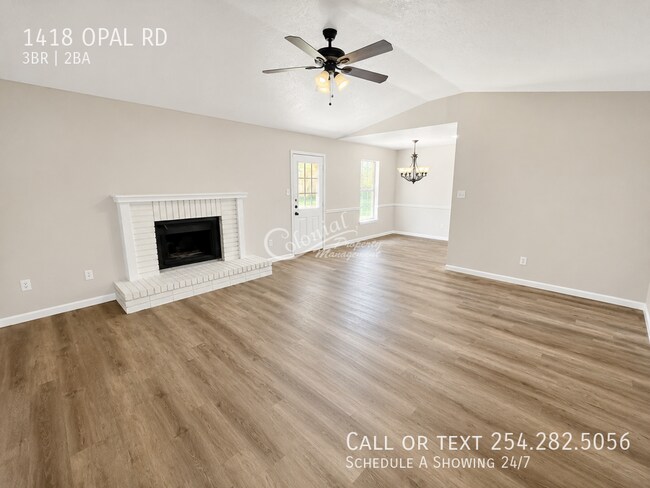 Building Photo - 1418 Opal Rd