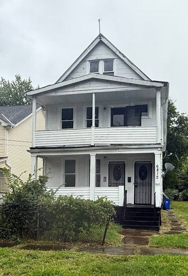 Primary Photo - 6812 Whitney Ave