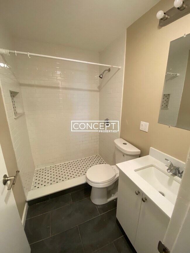 Building Photo - 226 Parker Hill Ave