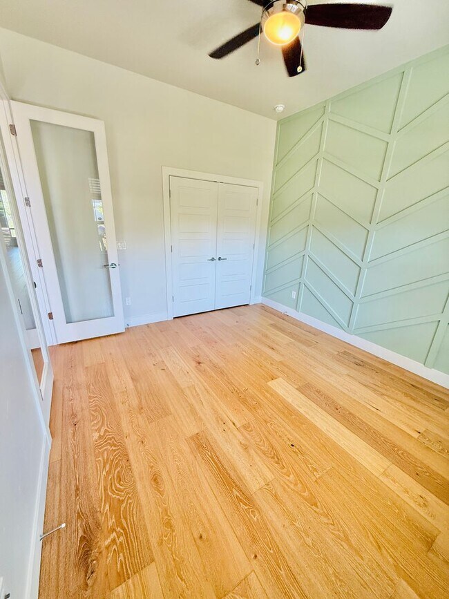 Building Photo - Modern Farmhouse in Cartwright Ranch