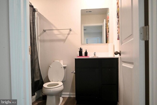 Building Photo - 110 Mariners Wy