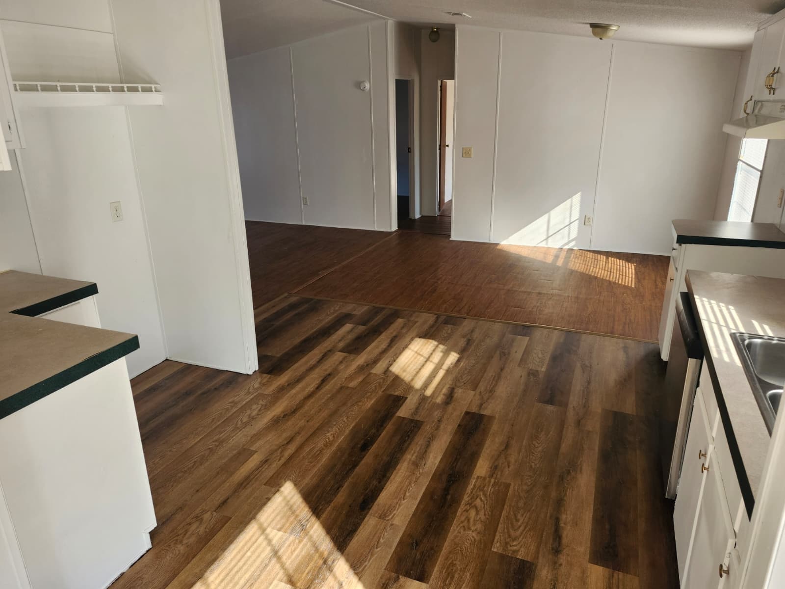 Building Photo - 9611 SW 82nd Ave