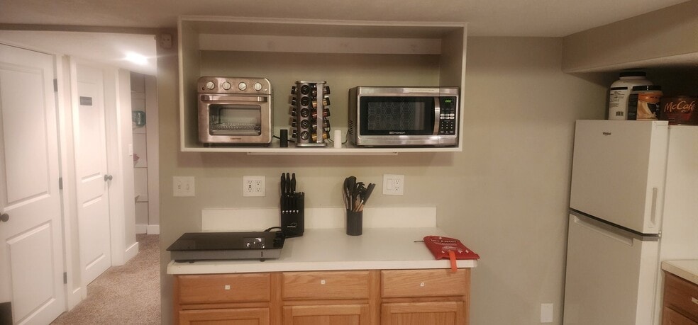 Building Photo - 33 W 1600 S St