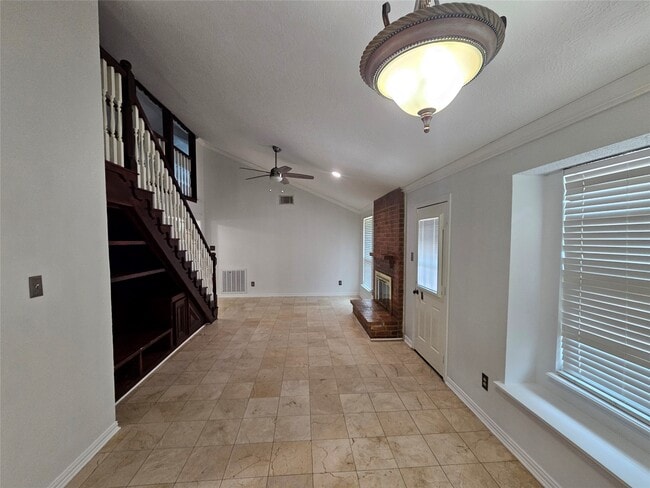 Building Photo - 2715 Ashington Dr
