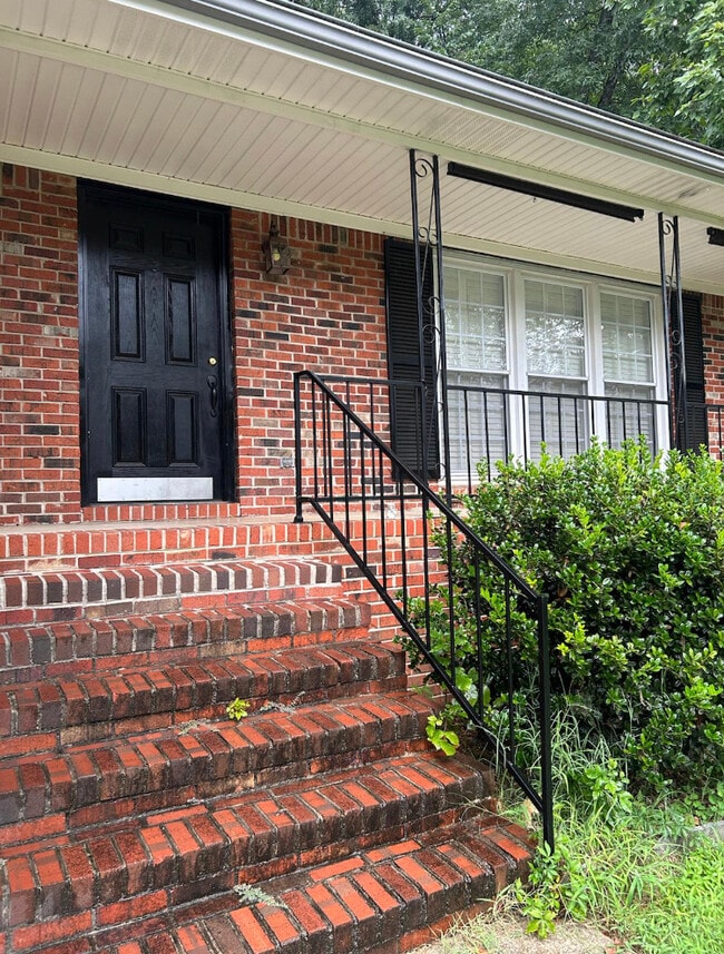 Building Photo - 11209 Suncrest Dr SE