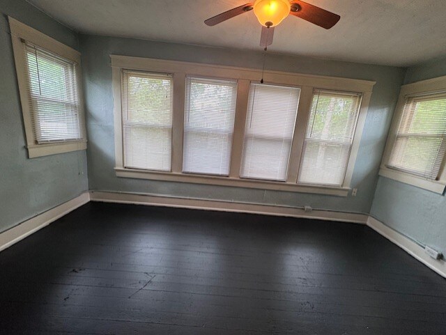 Building Photo - 2531 Woodbine Ave