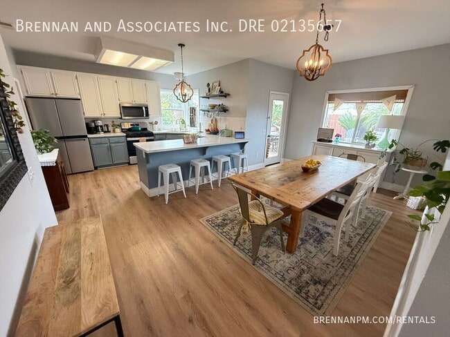 Building Photo - 1415 Granite Hills Dr