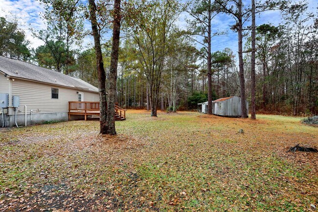 Building Photo - 3 bedroom 2.5 bath home