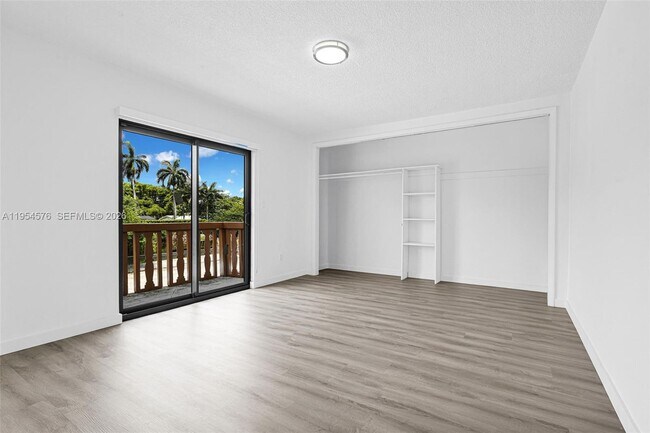 Building Photo - 13210 Memorial Hwy