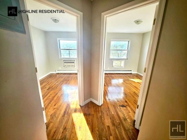 Building Photo - 3 bedroom in BROOKLYN NY 11208