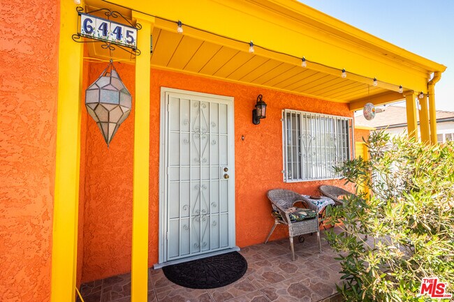 Building Photo - 6445 Tujunga Ave