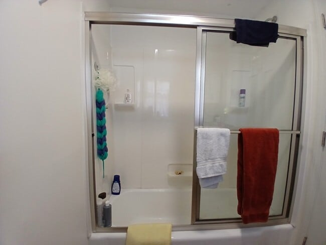 Building Photo - 80 Thatcher Rd