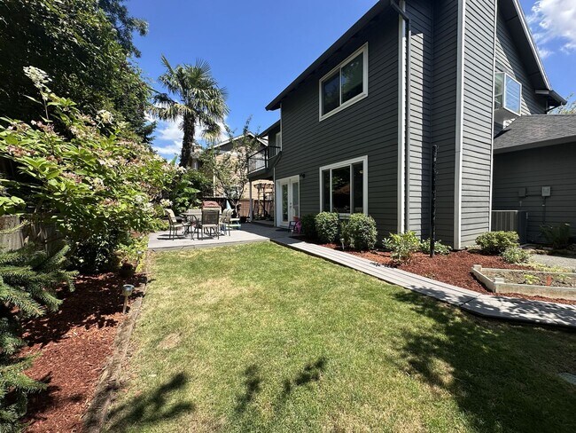 Building Photo - Spacious 3-Bedroom Home with Two Living Areas, Private Balcony, Fireplace & Attached 2-Car Garage