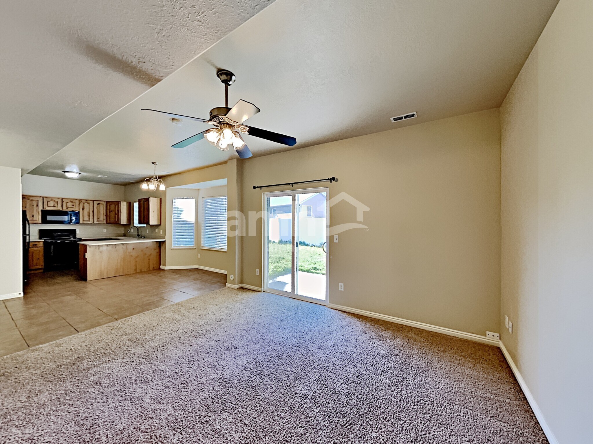 Building Photo - 5708 Plumbago Ave