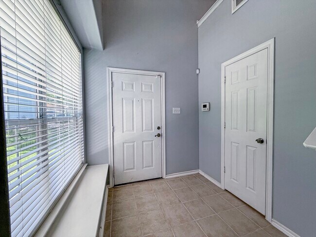 Building Photo - 3 Peach Ridge Pl