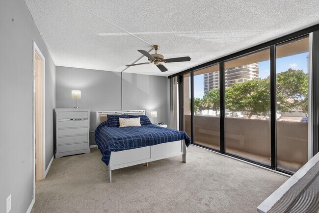 Building Photo - 4200 N Ocean Dr