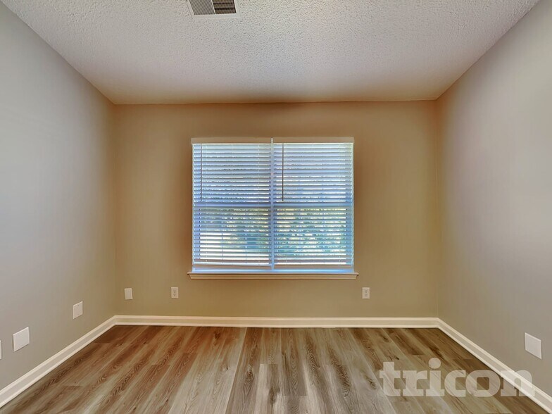 Building Photo - 714 Gibson Forest Dr