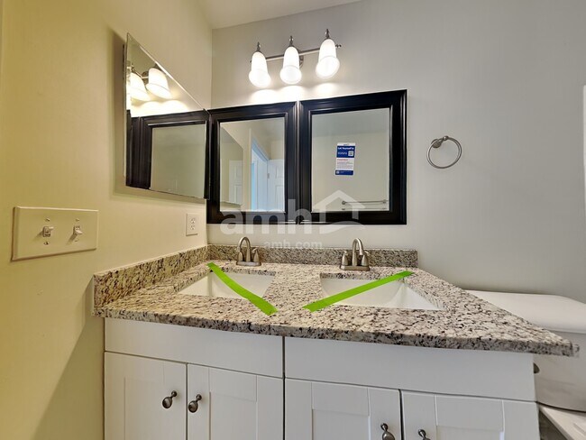 Building Photo - 2816 Fairways Drive