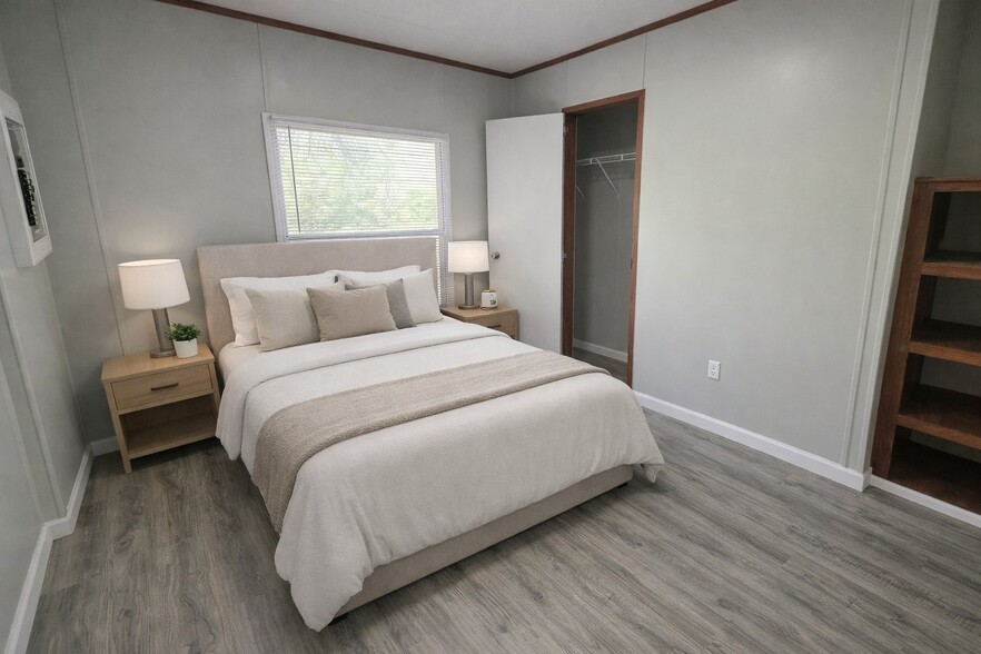 Building Photo - 69 Deerwood Park