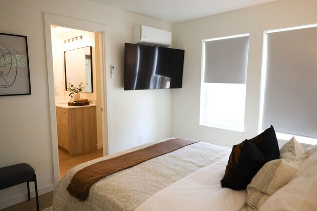 Building Photo - 3922 I St