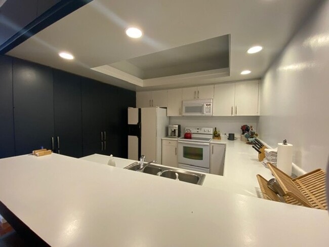 Building Photo - 1200 Riverside Dr