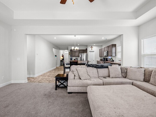 Building Photo - Towne Pointe Community