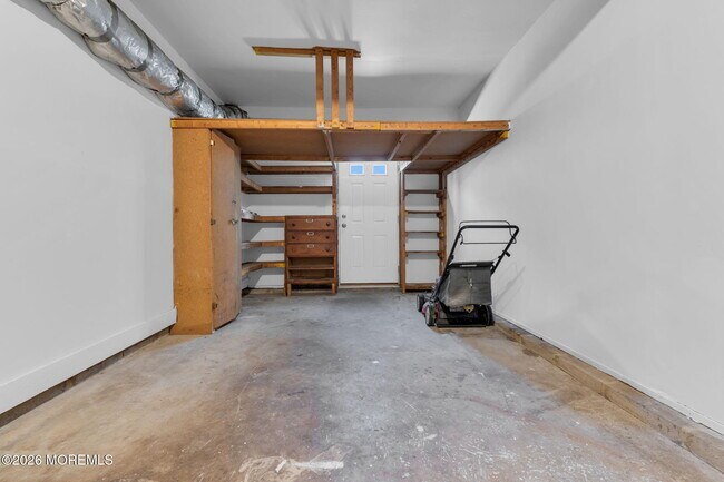 Building Photo - 173 Stowe St