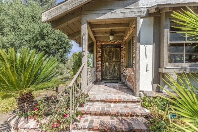 Building Photo - 3853 Eureka Dr