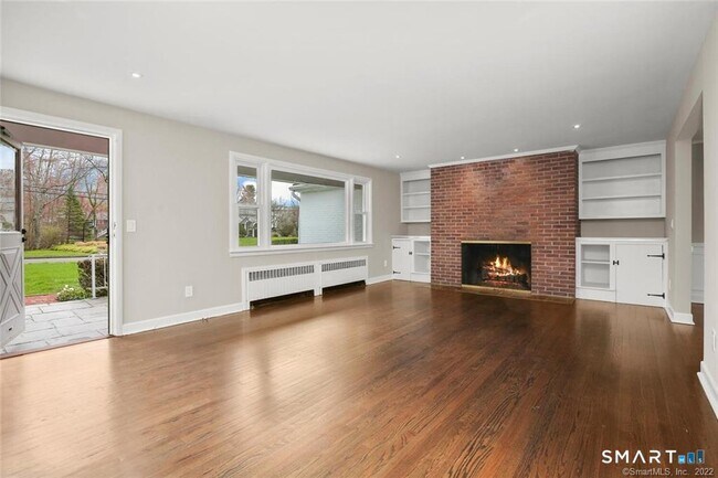 Building Photo - 5 Turtleback Ln
