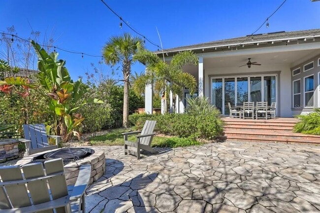 Building Photo - 13743 Walcott Avenue