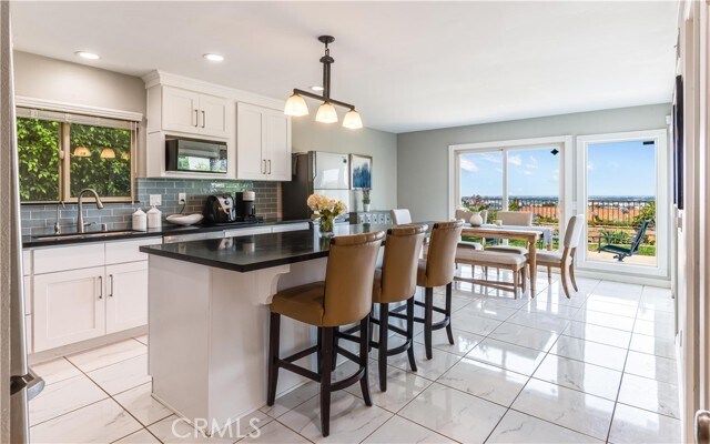 Building Photo - 3019 Carolwood Ln