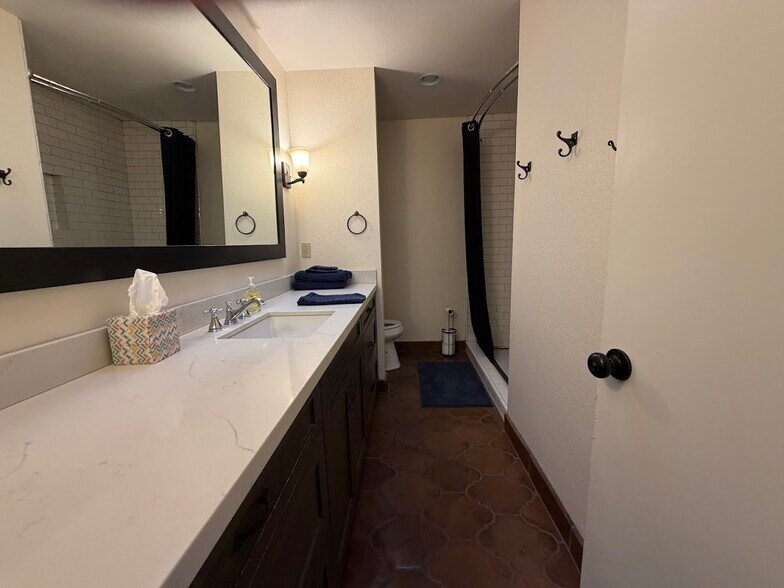 Building Photo - 37801 N Cave Creek Rd