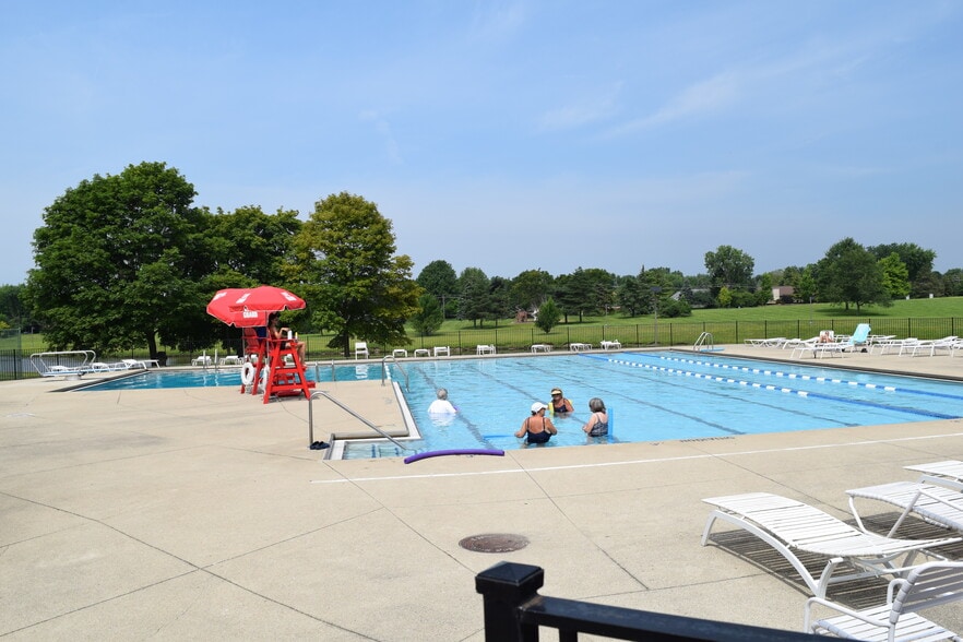 Building Photo - 1594 Brentwood Dr