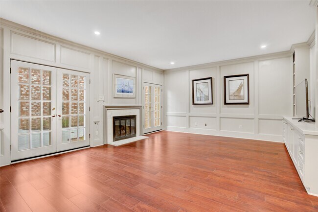 Building Photo - 7514 Olympia Dr