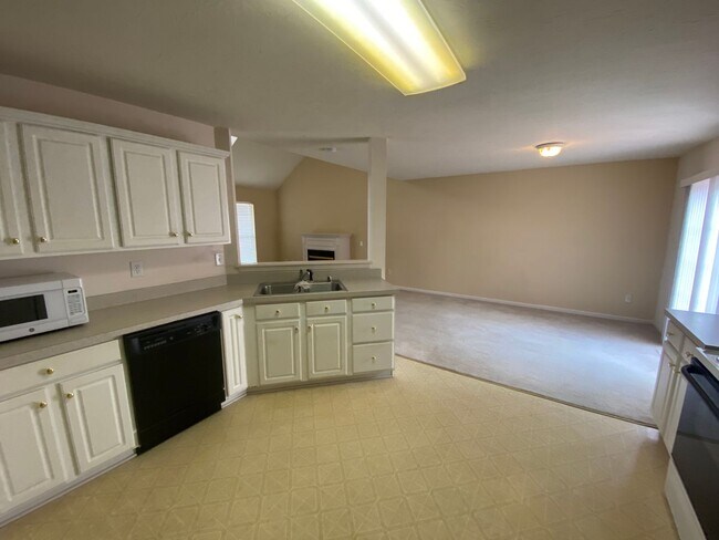 Building Photo - Fern creek