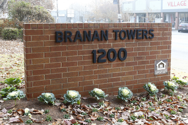 Building Photo - Branan Towers