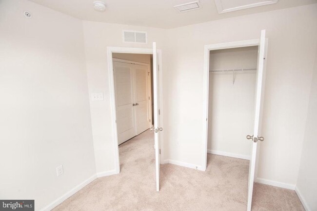 Building Photo - 110 Nelson Ln