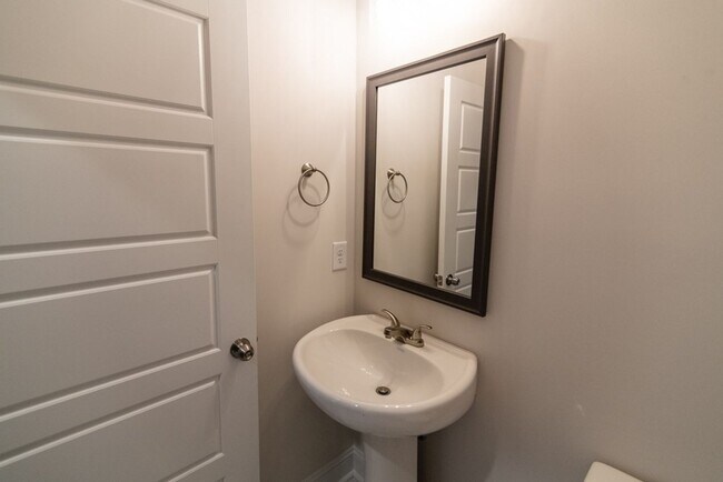 Building Photo - Gorgeous Single Family Home