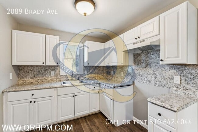 Building Photo - 2089 Brady Ave