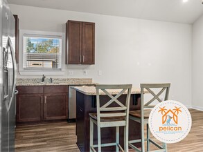 Building Photo - Charming Home in Desirable Pensacola Location