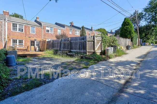 Building Photo - 133 Stevenson Ln