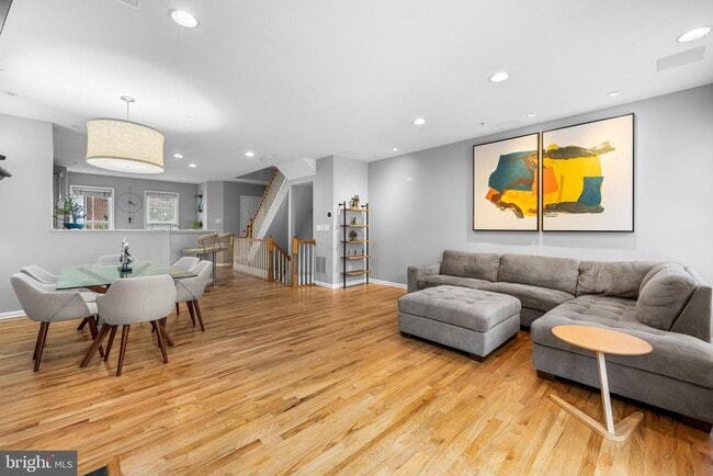 Building Photo - 2614 Lighthouse Ln