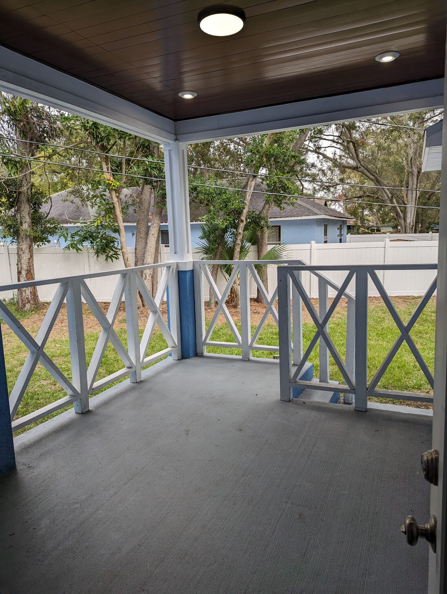 Building Photo - 2010 Seminole Blvd S