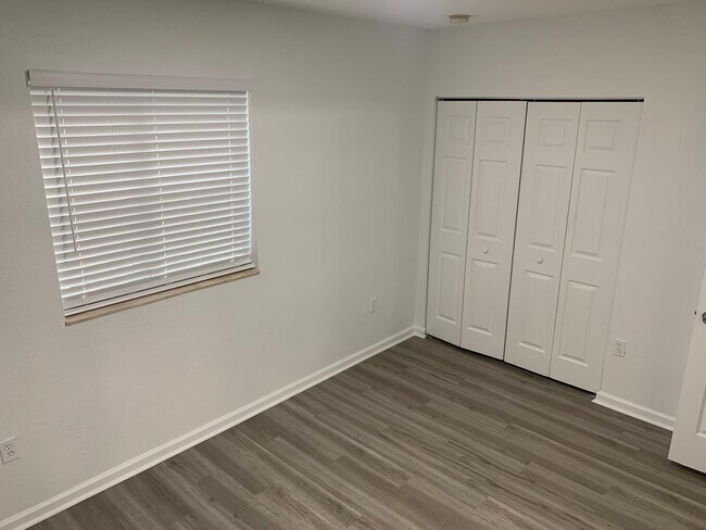 Building Photo - 2663 SW 82nd Ave