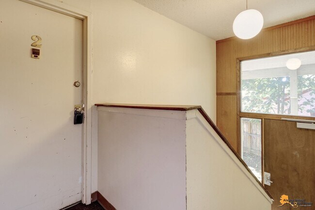 Building Photo - 1121 Latouche St