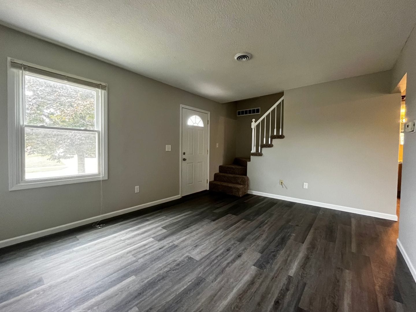 Building Photo - 905 Aurora Knoll Ln