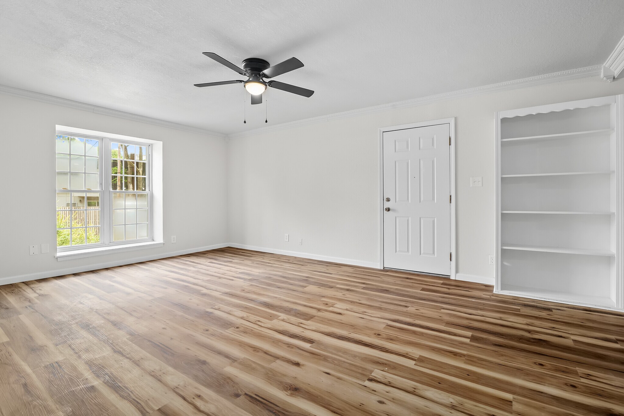 Building Photo - 4426 E 68th St