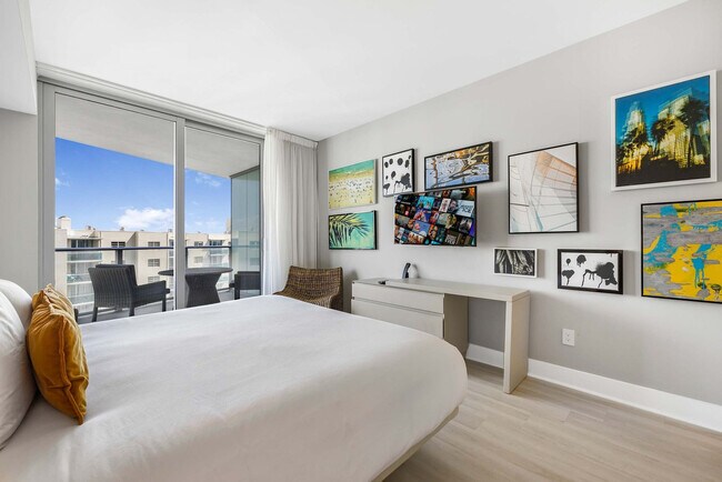 Building Photo - 4111 S Ocean Dr